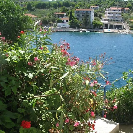 Sub-vacation Apartment